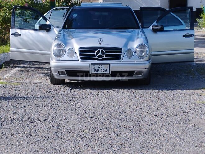 Mercedes E 200 1998, 400,000 km - 2.0 л - Balakən