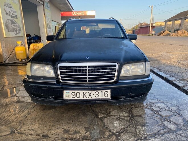 Mercedes C 220 1998, 250,000 km - 2.2 л - Sabirabad