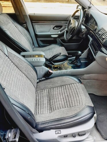 BMW 528 1997, 248,800 km - 2.8 л - Cəlilabad