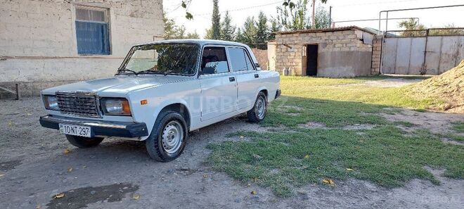 LADA (VAZ) 2107 2005, 28,638 km - 1.6 l - Şirvan