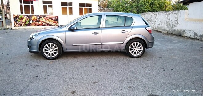 Opel Astra 2005, 200,000 km - 1.4 л - Göyçay