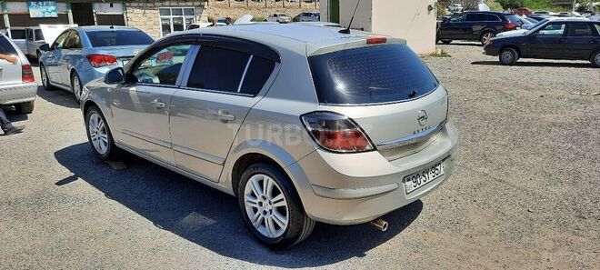 Opel Astra 2010, 266,700 km - 1.3 l - Bərdə