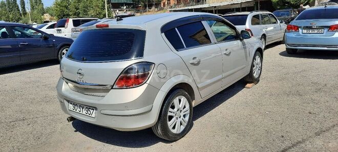 Opel Astra 2010, 266,700 km - 1.3 l - Bərdə