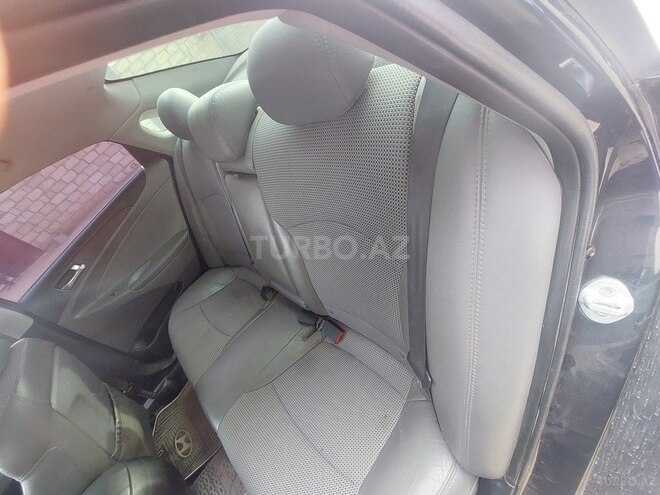 Hyundai Sonata 2011, 263,932 km - 2.0 l - Tovuz