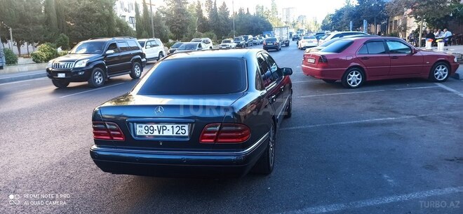Mercedes E 240 1998, 357,000 km - 2.4 l - Bakı