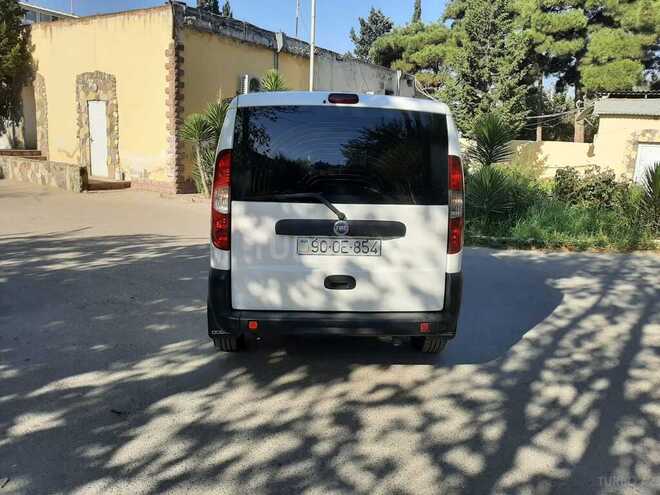 Fiat Doblo 2009, 261,566 km - 1.3 l - Bakı