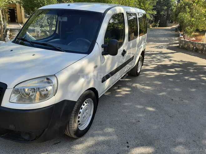 Fiat Doblo 2009, 261,566 km - 1.3 l - Bakı