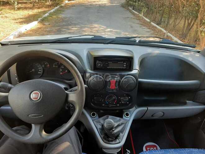 Fiat Doblo 2009, 261,566 km - 1.3 l - Bakı