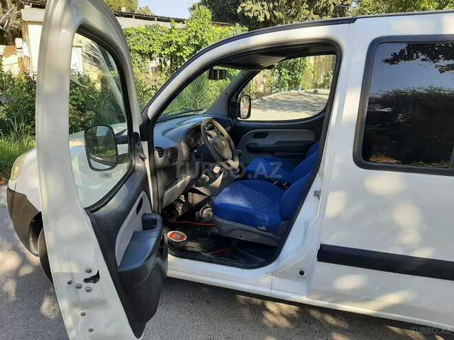 Fiat Doblo 2009, 261,566 km - 1.3 l - Bakı