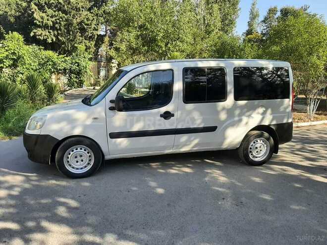 Fiat Doblo 2009, 261,566 km - 1.3 l - Bakı