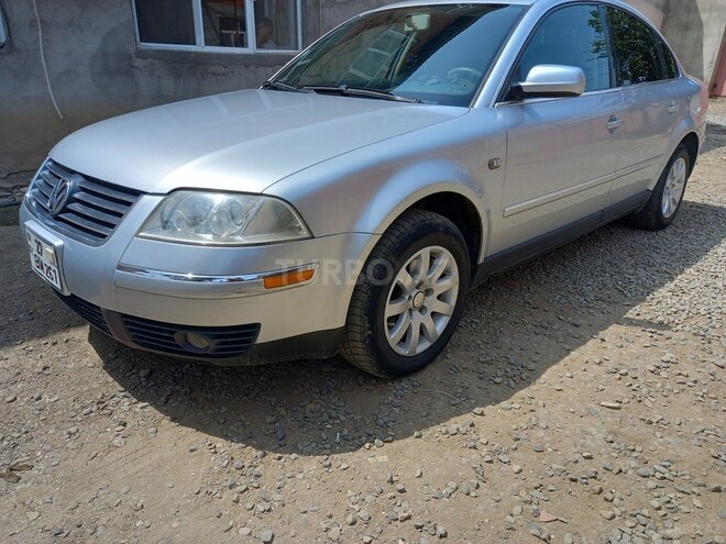 Volkswagen Passat 2002, 260,000 km - 1.8 l - Masallı