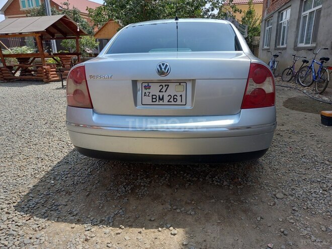 Volkswagen Passat 2002, 260,000 km - 1.8 l - Masallı