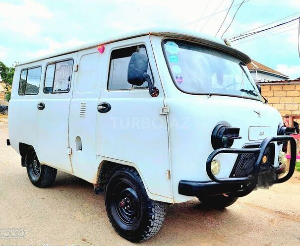 UAZ 452 1998, 200,000 km - 2.5 l - Xudat