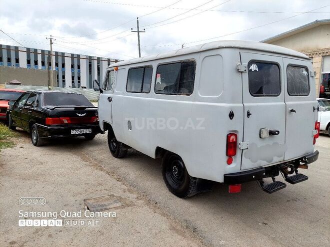 UAZ 452 1998, 200,000 km - 2.5 l - Xudat