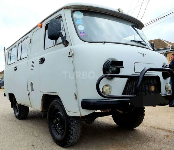 UAZ 452 1998, 200,000 km - 2.5 l - Xudat