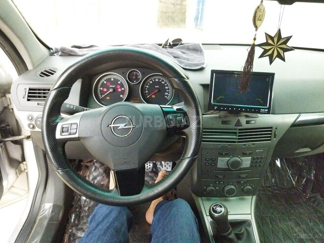 Opel Astra 2006, 286,100 km - 1.9 l - Bakı
