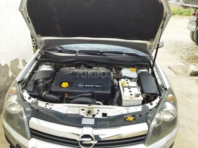 Opel Astra 2006, 286,100 km - 1.9 l - Bakı