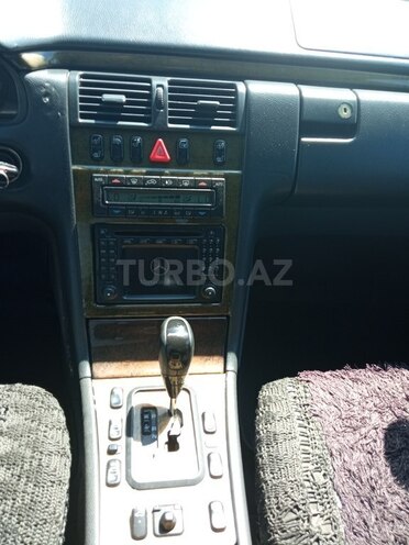 Mercedes E 220 2000, 356,000 km - 2.2 l - Bakı
