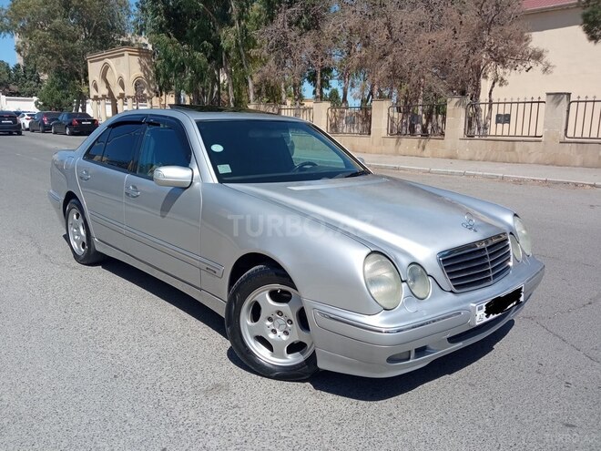 Mercedes E 220 2000, 356,000 km - 2.2 l - Bakı