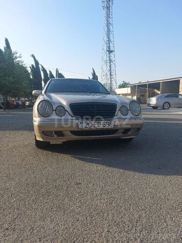 Mercedes E 220 2000, 460,000 km - 2.2 л - Gəncə