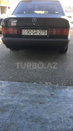 Mercedes 190 1989, 300,000 km - 2.0 l - Astara