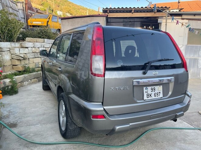 Nissan X-Trail 2002, 277,000 km - 2.0 l - Bakı