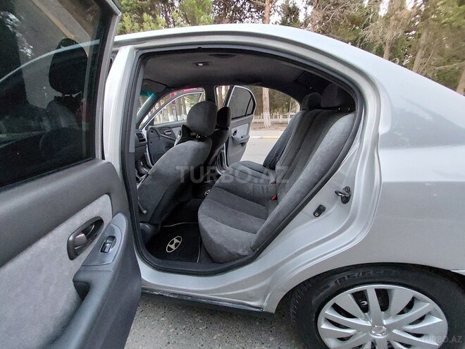Hyundai Elantra 2002, 245,768 km - 2.0 l - Sumqayıt