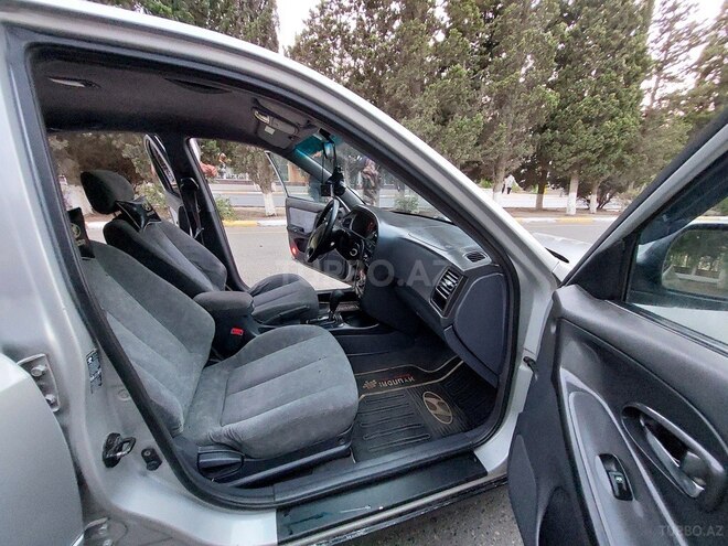 Hyundai Elantra 2002, 245,768 km - 2.0 l - Sumqayıt