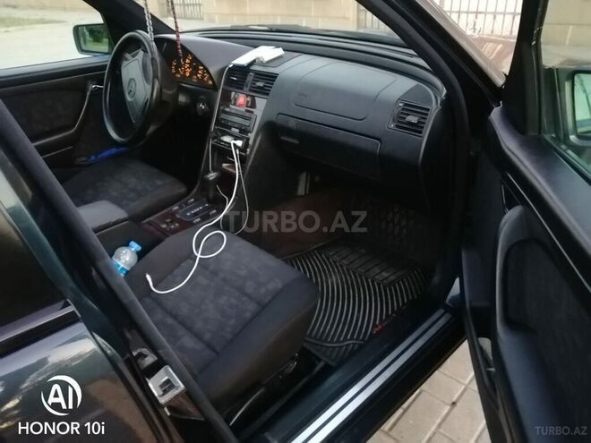 Mercedes C 200 1997, 245,000 km - 2.0 л - Gəncə