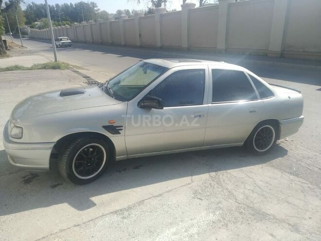 Opel Vectra 1996, 250,000 km - 1.7 l - Mingəçevir