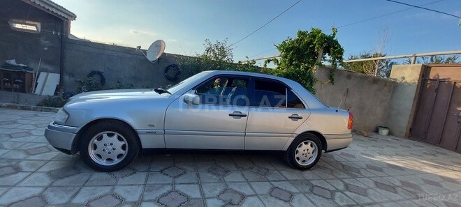 Mercedes C 180 1996, 326,000 km - 1.8 l - Bakı