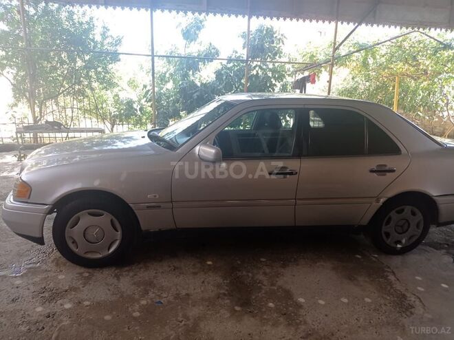 Mercedes C 230 1998, 300,000 km - 2.3 l - Bakı