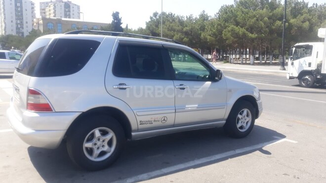 Mercedes ML 320 2001, 340,000 km - 3.2 l - Sumqayıt