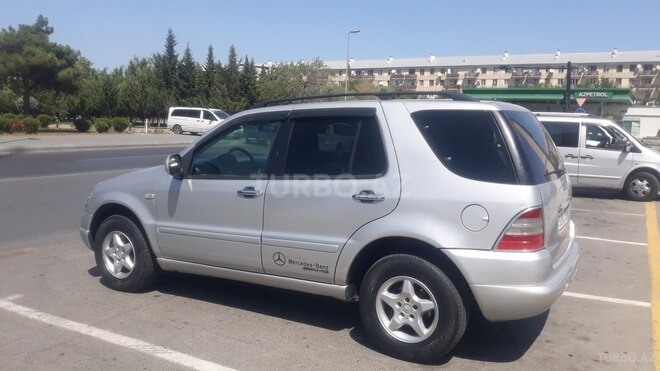 Mercedes ML 320 2001, 340,000 km - 3.2 l - Sumqayıt