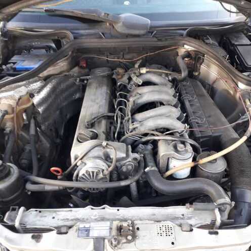 Mercedes E 300 1987, 450,000 km - 3.0 l - Bakı