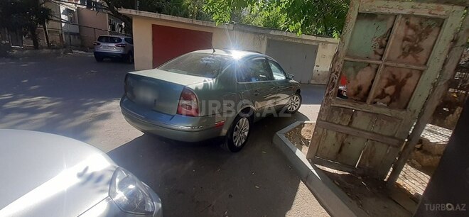 Volkswagen Passat 2002, 420,312 km - 1.8 l - Bakı