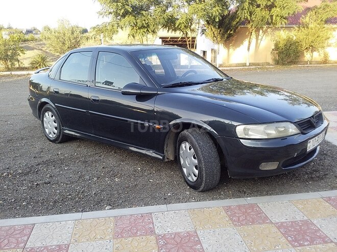 Opel Vectra 1996, 278,800 km - 1.6 l - Qazax