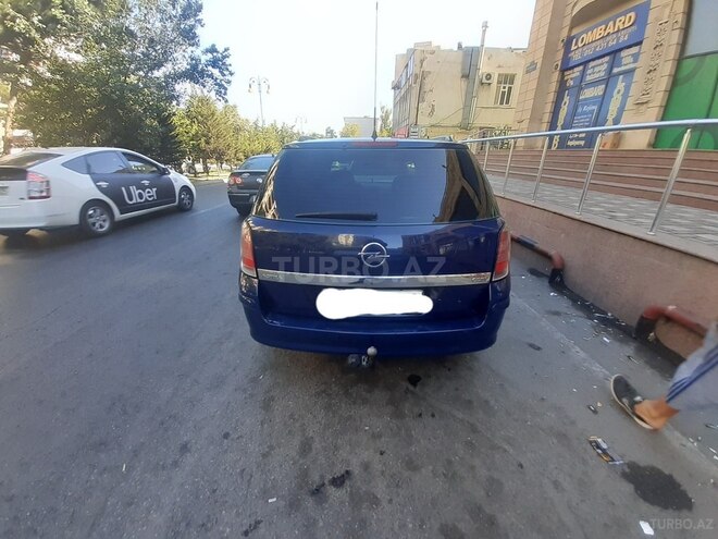 Opel Astra 2006, 330,000 km - 1.3 л - Qəbələ