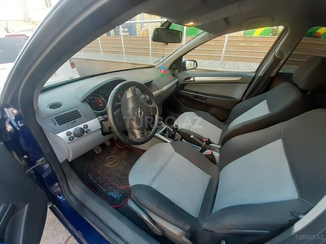 Opel Astra 2006, 330,000 km - 1.3 л - Qəbələ