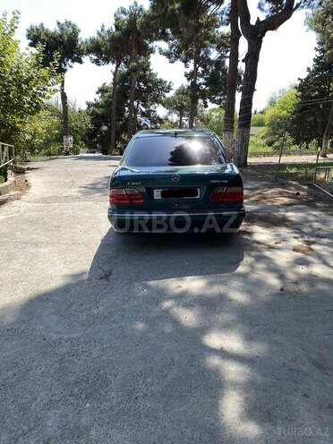 Mercedes E 240 1999, 359,000 km - 2.4 l - Tovuz