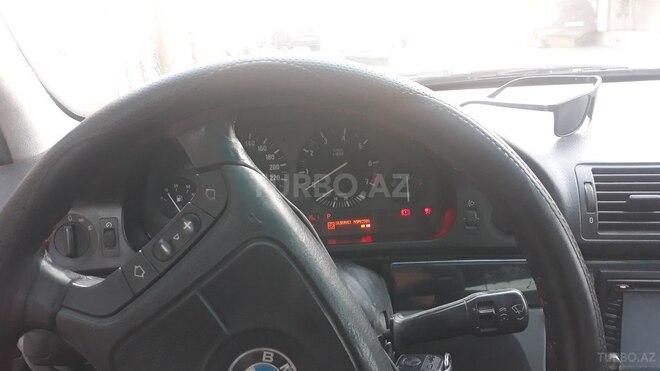 BMW 528 2000, 200,500 km - 2.8 л - Bakı