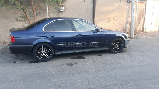 BMW 528 2000, 200,500 km - 2.8 л - Bakı