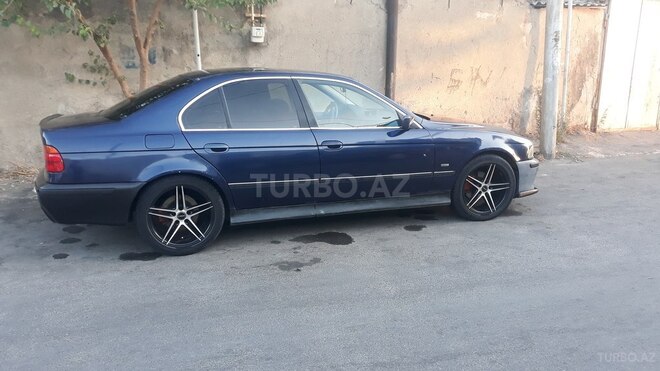 BMW 528 2000, 200,500 km - 2.8 л - Bakı