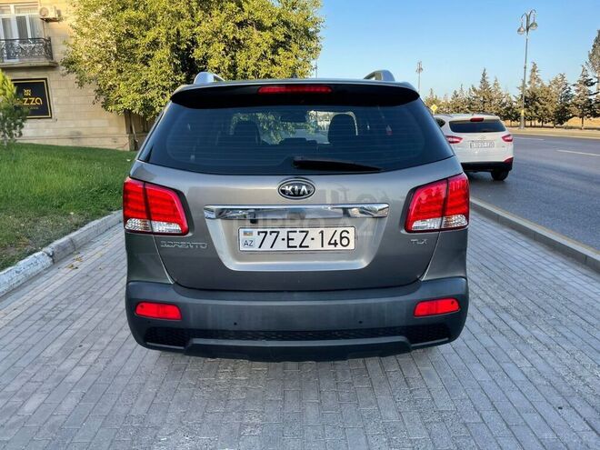Kia Sorento 2010, 177,000 km - 2.0 l - Bakı