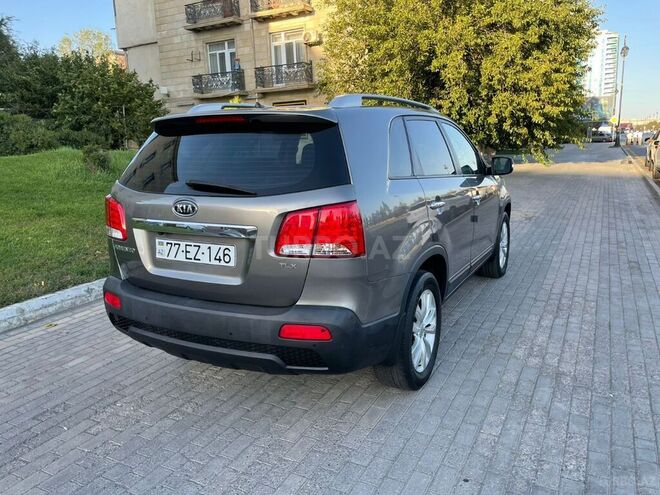 Kia Sorento 2010, 177,000 km - 2.0 l - Bakı