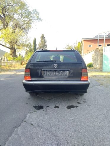 Mercedes C 180 1998, 324,000 km - 1.8 л - Şəki