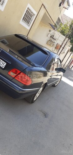 Mercedes E 230 1996, 372,000 km - 2.3 l - Bakı