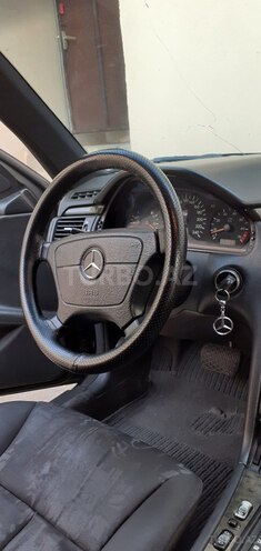 Mercedes E 230 1996, 372,000 km - 2.3 l - Bakı