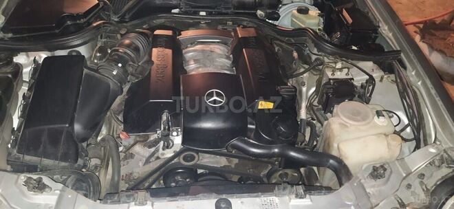 Mercedes E 240 2000, 359,588 km - 2.6 l - Qazax