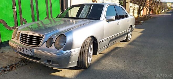 Mercedes E 240 2000, 359,588 km - 2.6 l - Qazax